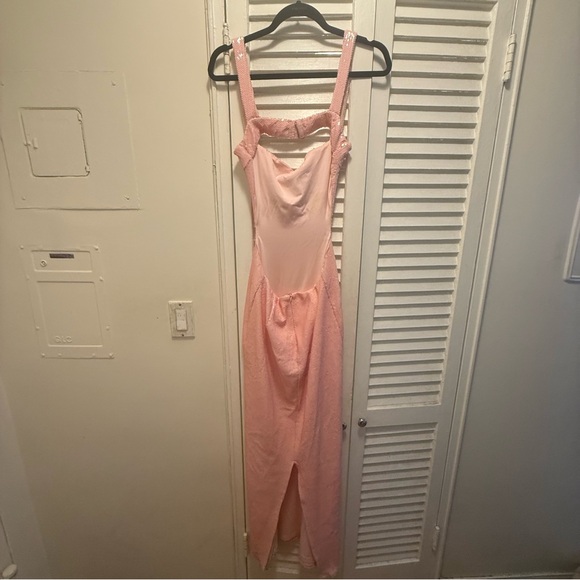 Meshki Blush Backless Maxi Dress - Picture 5 of 11